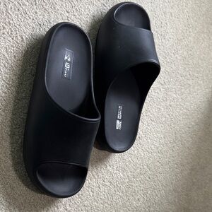 32 Degrees Black Women's Sandals